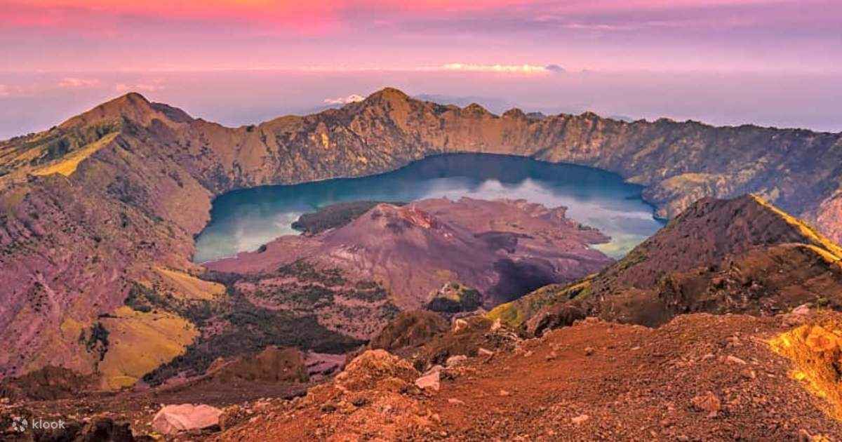 Sejarah Gunung Rinjani dan Tempat yang Penuh Misteri