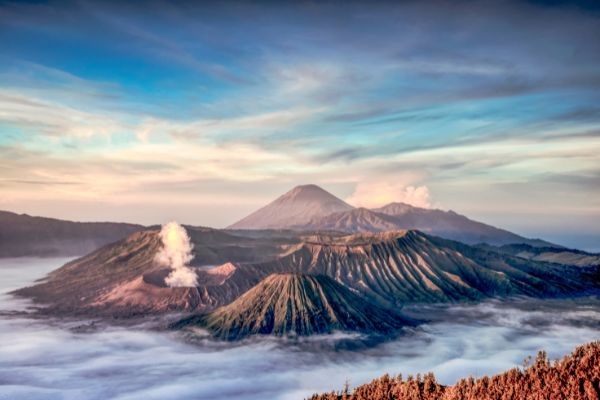 Arti Mimpi Naik Gunung Bromo, Bermakna Apa?