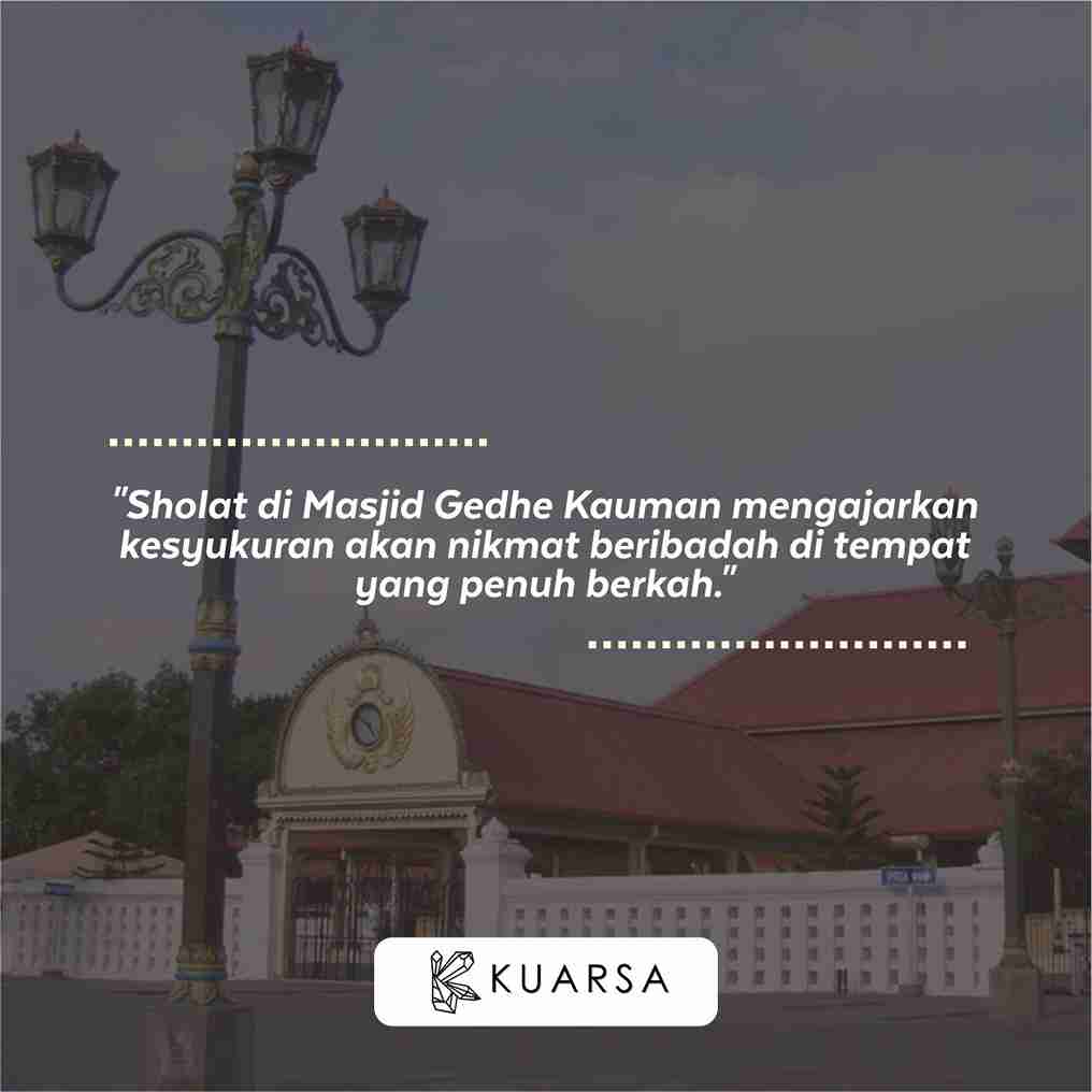 20 Kata-Kata Berkunjung ke Masjid Gedhe Kauman, Quotes Bersyukur Bisa Sholat di Masjid Gedhe Kauman